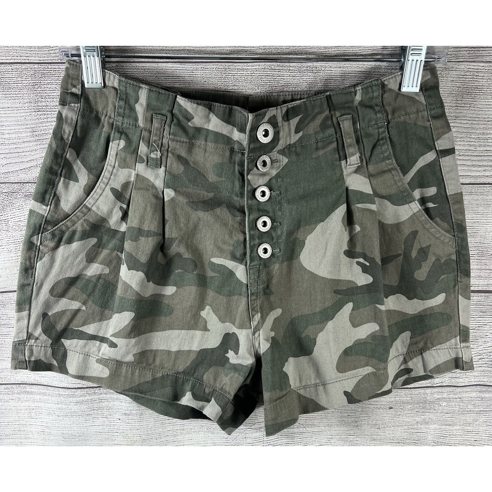 Highway Jeans Women's Camo Button Fly Shorts Size 7/8